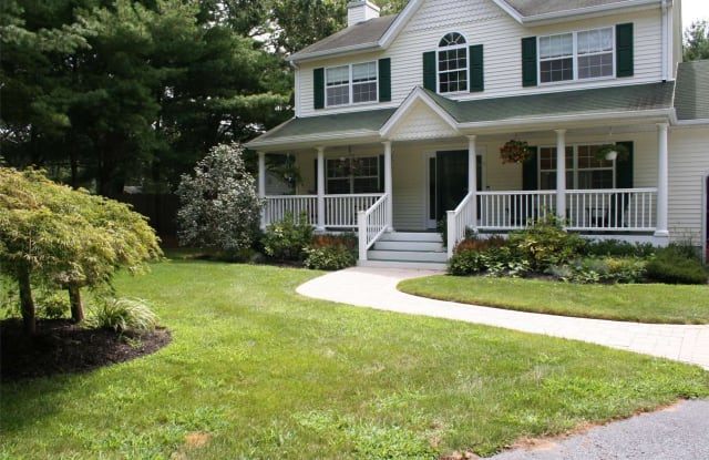79 Rogers Avenue - 79 Rogers Avenue, Westhampton Beach, NY 11978