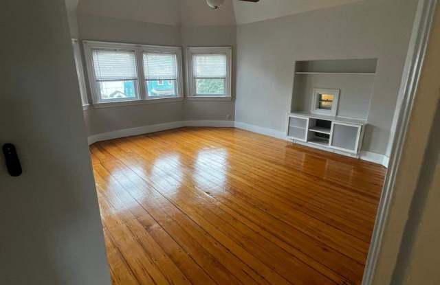 384 Newtonville Ave. Gallery 4