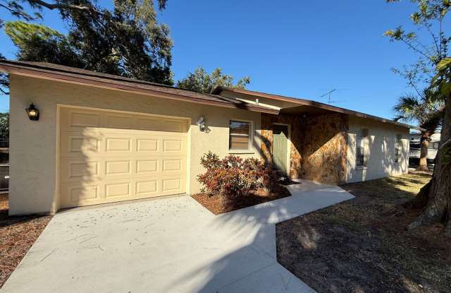 Move-In Ready 3-Bedroom Home Near UTC  Sarasota Airport! photos photos