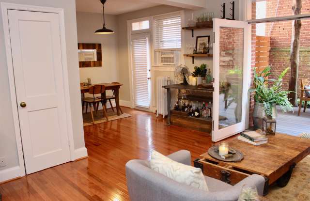 2009 Belmont Road Northwest, 101 Gallery 2