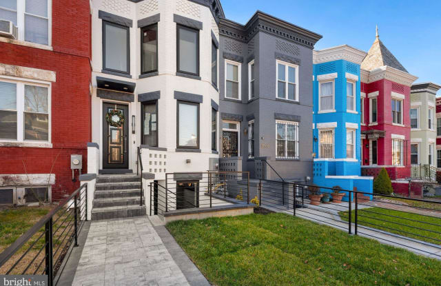 3558 11TH STREET NW - 3558 11th Street Northwest, Washington, DC 20010