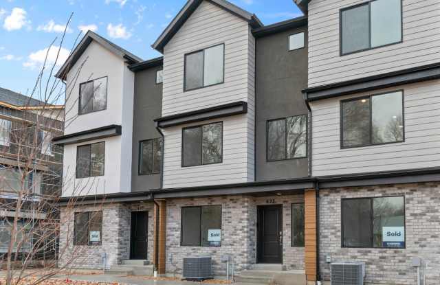 Brand New 4-Bed/3 Bath Town Home photos photos