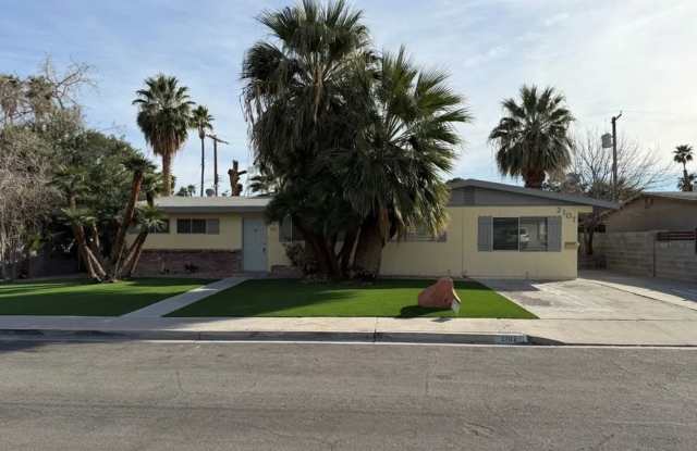 Charming Home in Central Las Vegas photos photos
