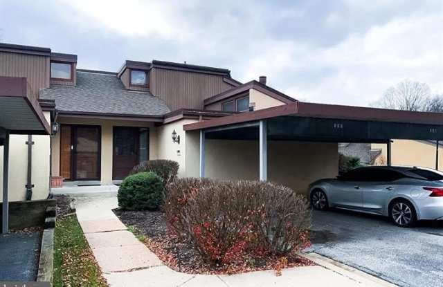 11246 SNOWFLAKE Court Gallery 1