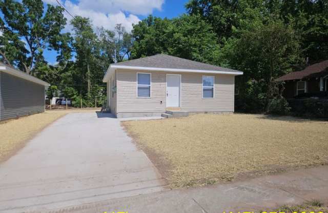 2320 N Taylor Ave photos photos