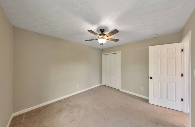4801 Nature Trail Gallery 4