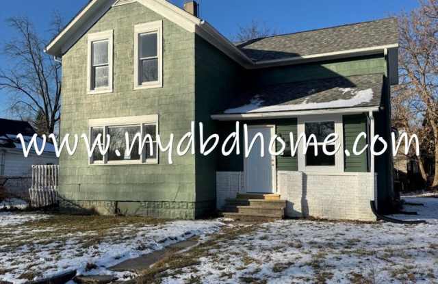 315 Center St photos photos