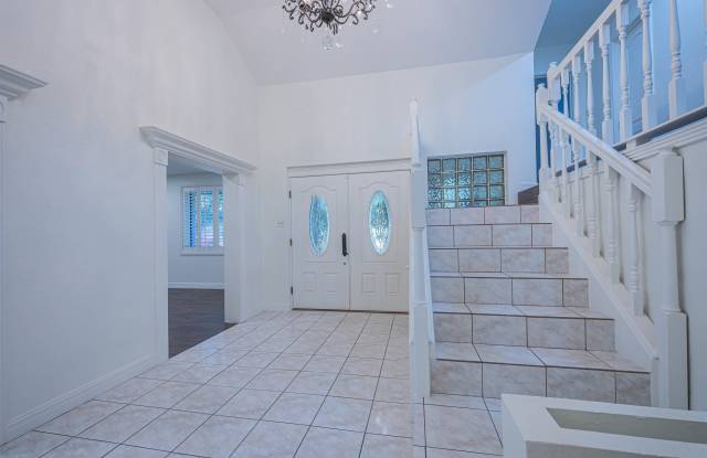 226 Sunset Lp Gallery 3