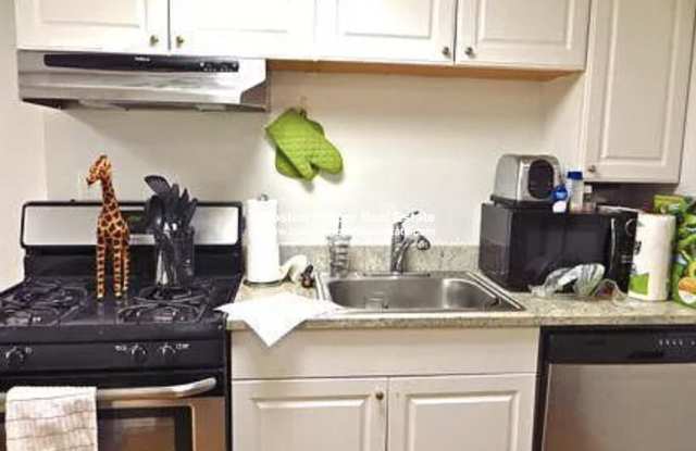 32 Irving - 32 Irving Street, Boston, MA 02114