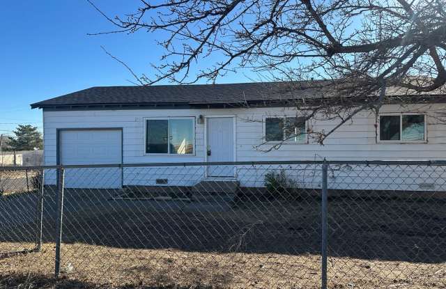 3 Bedroom Home! photos photos