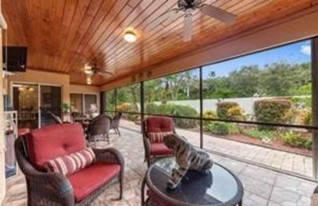 9140 Cypress Hollow Drive Gallery 3