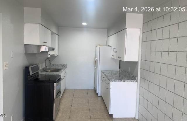 2026 W CACTUS Road Gallery 3