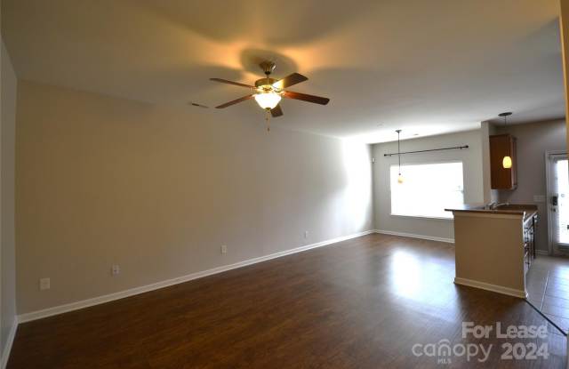 4751 Craigmoss Lane Gallery 2