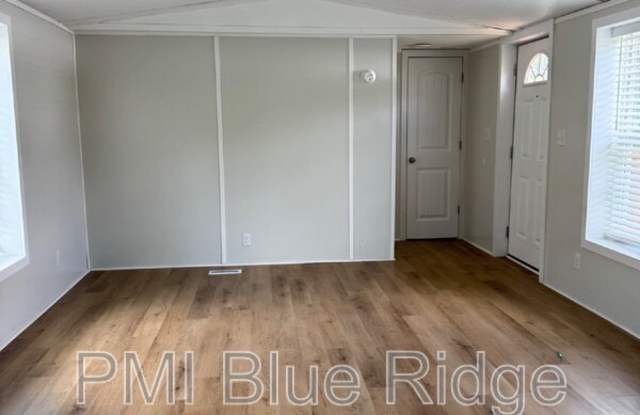 253 Friendly Circle Gallery 4