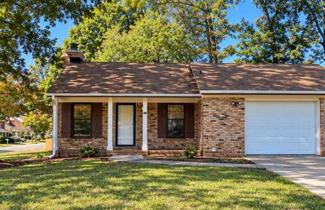 Charming ranch home Gallery 1