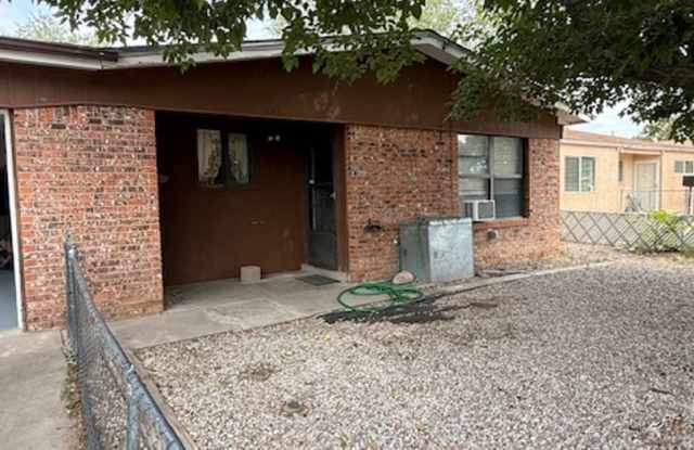 Coming Soon ! 3 Bedroom 2 Bath 1 Car Garage 1200 Square Feet in the NE part of Albuquerque photos photos