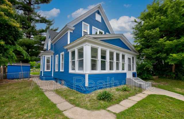2123 North Sheridan Avenue photos photos