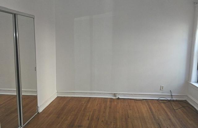 7014 S Crandon Avenue Gallery 4