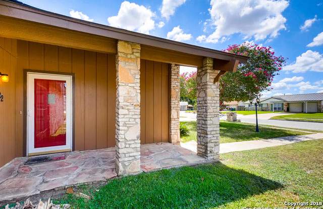 702 Valley Center Dr Gallery 3