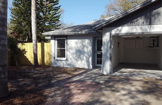 3714 FARNHAM COURT - 3714 Farnham Court, Palm Harbor, FL 34684