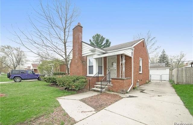 8301 W PARKWAY Street - 8301 West Parkway Street, Detroit, MI 48239