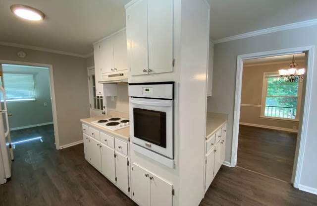 4179 Council Rock Road Gallery 4
