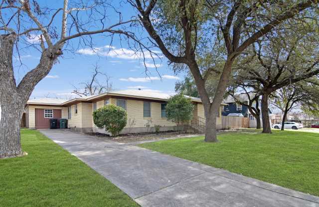 1317 S 15th St photos photos