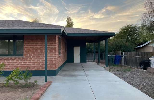 Lovely updated 3Bdm 2Ba centrally located home! photos photos