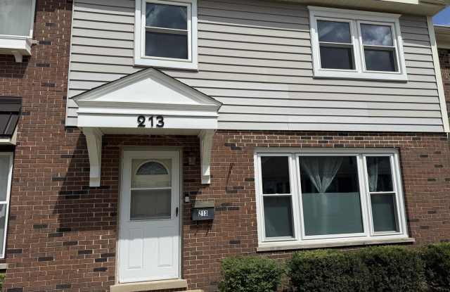 213 FREDERICK Place photos photos