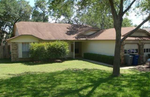 3 bedroom duplex with garage and backyard - available now! photos photos