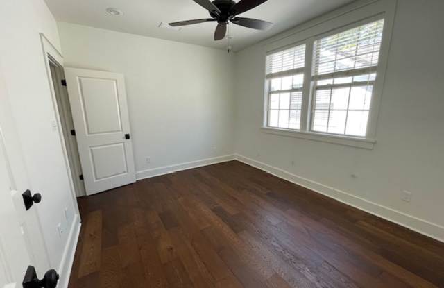 Intown Home in Braemore Park Gallery 4
