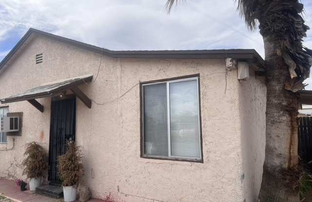 241 E ELWOOD Street unit: 2 photos photos