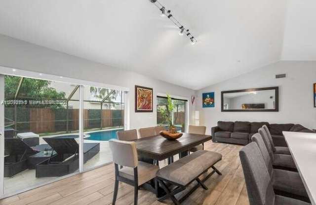 9430 Sw 212 Th Terrace Gallery 4