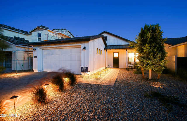 17221 W MIDDLEBURY Street photos photos