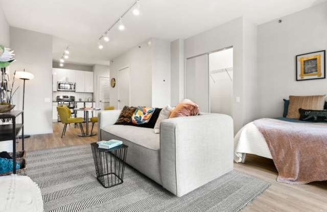 328 South Wells St. photos photos