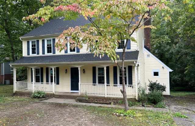 Freshly Painted 4 Bed 2.5 Bath Home in Midlothian Available Dec 15th! - 660 Glenpark Lane, Chesterfield County, VA 23114