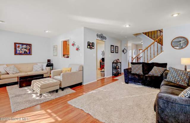 434 Hampton Court unit: 12-5 photos photos