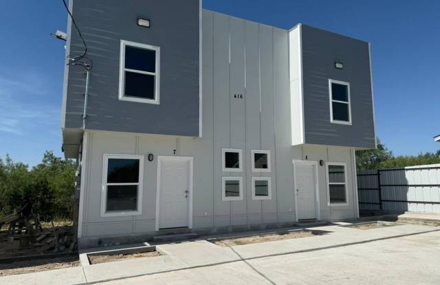 416 J R Rodriguez photos photos 416 J R Rodriguez photos photos