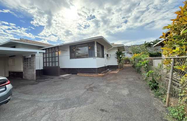 Newly Renovated 3-Bedroom, 1-Bathroom Single-Family Home with 2-Car Carport and Covered Lanai - 3309 Hayden Street, Honolulu, HI 96815 Newly Renovated 3-Bedroom, 1-Bathroom Single-Family Home with 2-Car Carport and Covered Lanai - 3309 Hayden Street, Honolulu, HI 96815