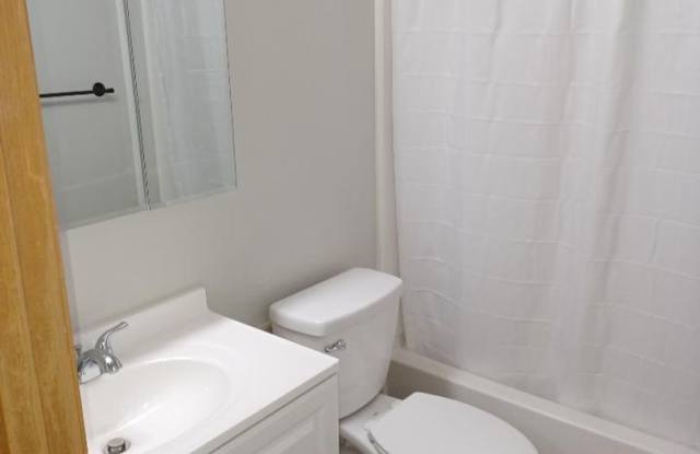 2 Bedroom Apartment off Wanamaker photos photos