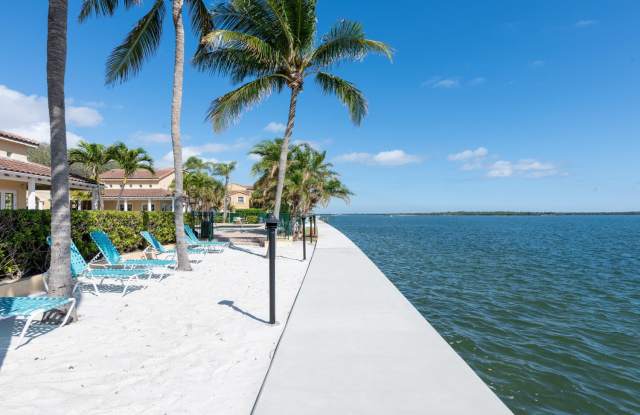 1010 Lake Shore Drive - 1010 Lake Shore Drive, Lake Park, FL 33403