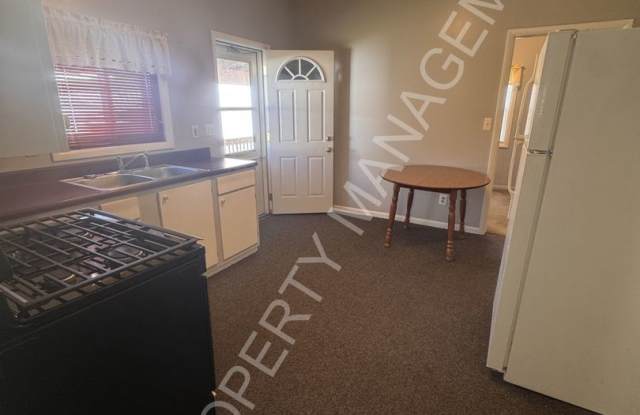 2-Bedroom House in Bay City Gallery 3