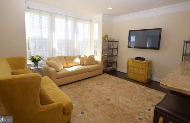 7524-1 MORRIS ST #1 Gallery 2