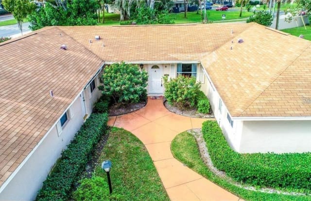 2188 CORINNE COURT S - 2188 Corrine Court South, St. Petersburg, FL 33712