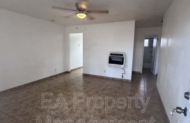 7015 Trumbull Ave SE Gallery 4