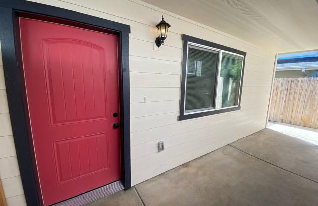 1540 Park St. Modern One (1) Bedroom Downtown Paso Robles - 1540 Park Street, El Paso de Robles, CA 93446