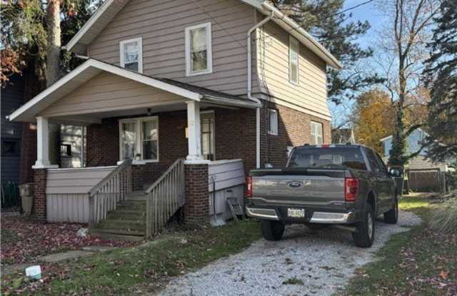 100 Victor Avenue photos photos