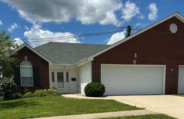 105 Cortland Court photos photos