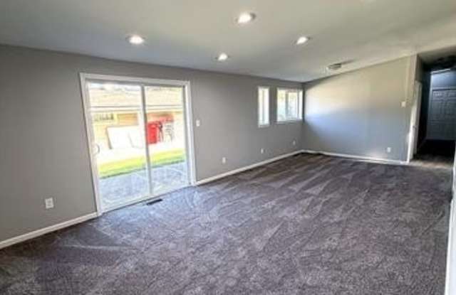 29470 Everett Street Gallery 2