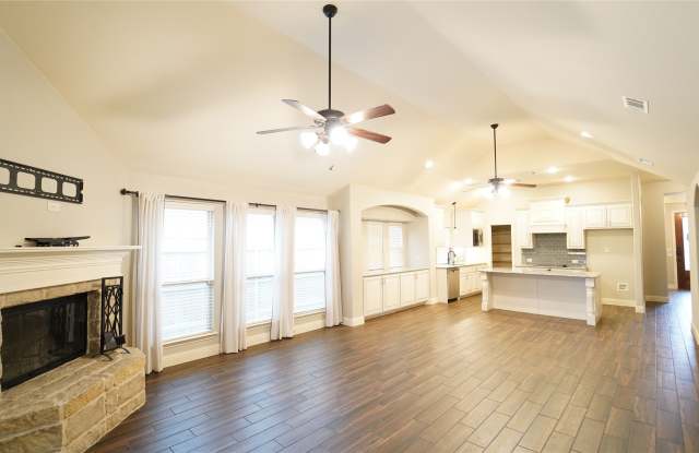 729 Paintbrush Court Gallery 3